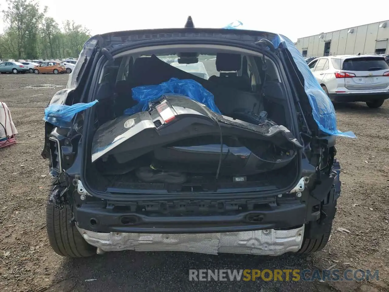 6 Photograph of a damaged car SALZJ2FX7LH049599 LAND ROVER RANGEROVER 2020