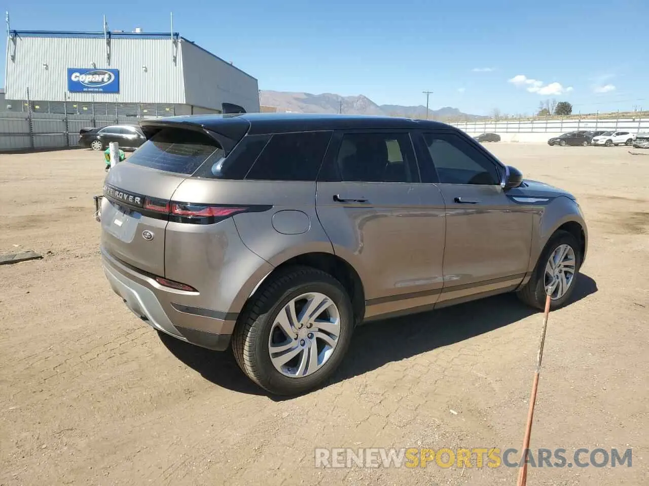3 Photograph of a damaged car SALZJ2FX8LH022850 LAND ROVER RANGEROVER 2020