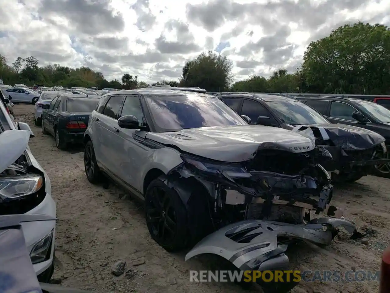 1 Photograph of a damaged car SALZM2GX8LH007528 LAND ROVER RANGEROVER 2020