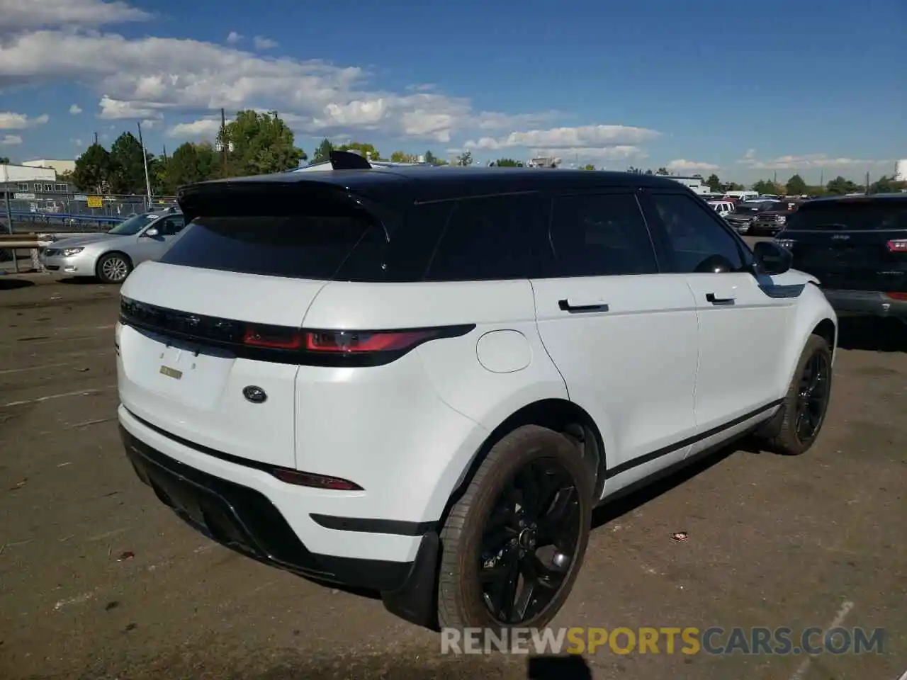 4 Photograph of a damaged car SALZP2FX5LH048434 LAND ROVER RANGEROVER 2020