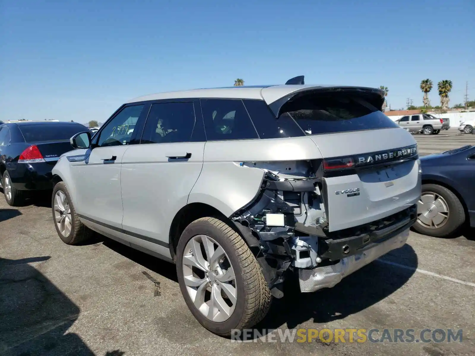 3 Photograph of a damaged car SALZP2FX8LH057497 LAND ROVER RANGEROVER 2020