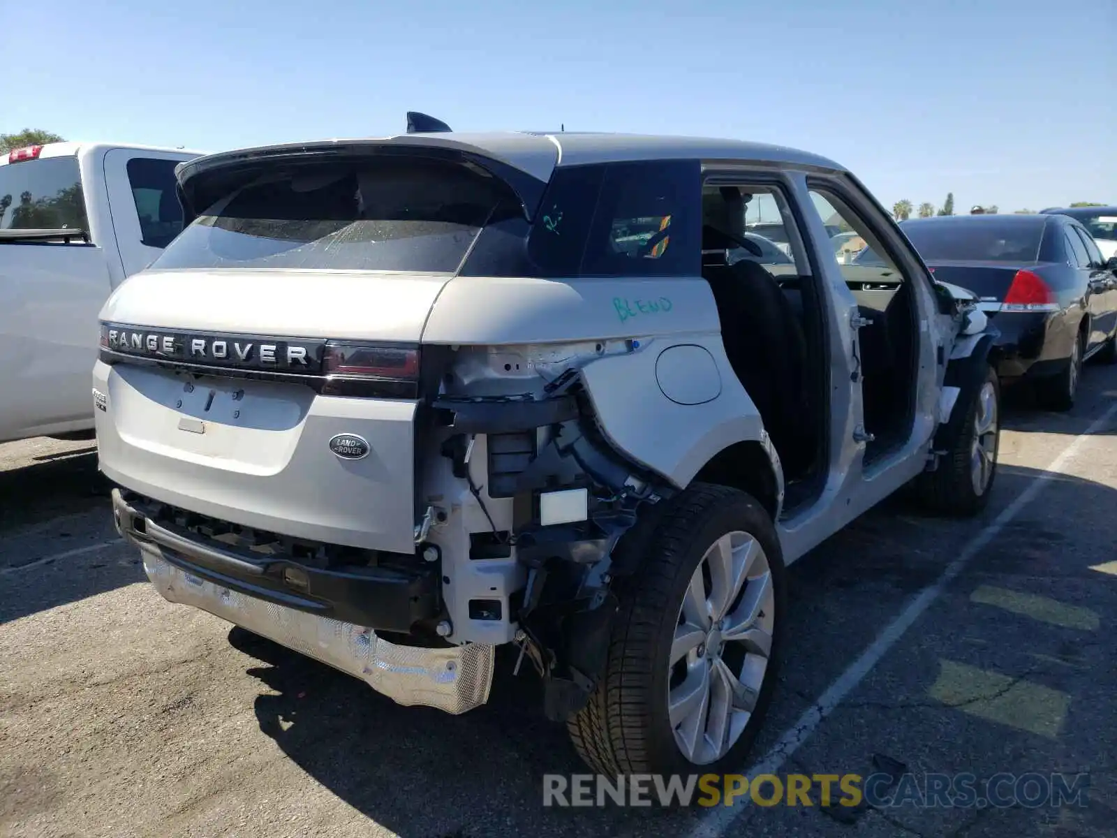 4 Photograph of a damaged car SALZP2FX8LH057497 LAND ROVER RANGEROVER 2020