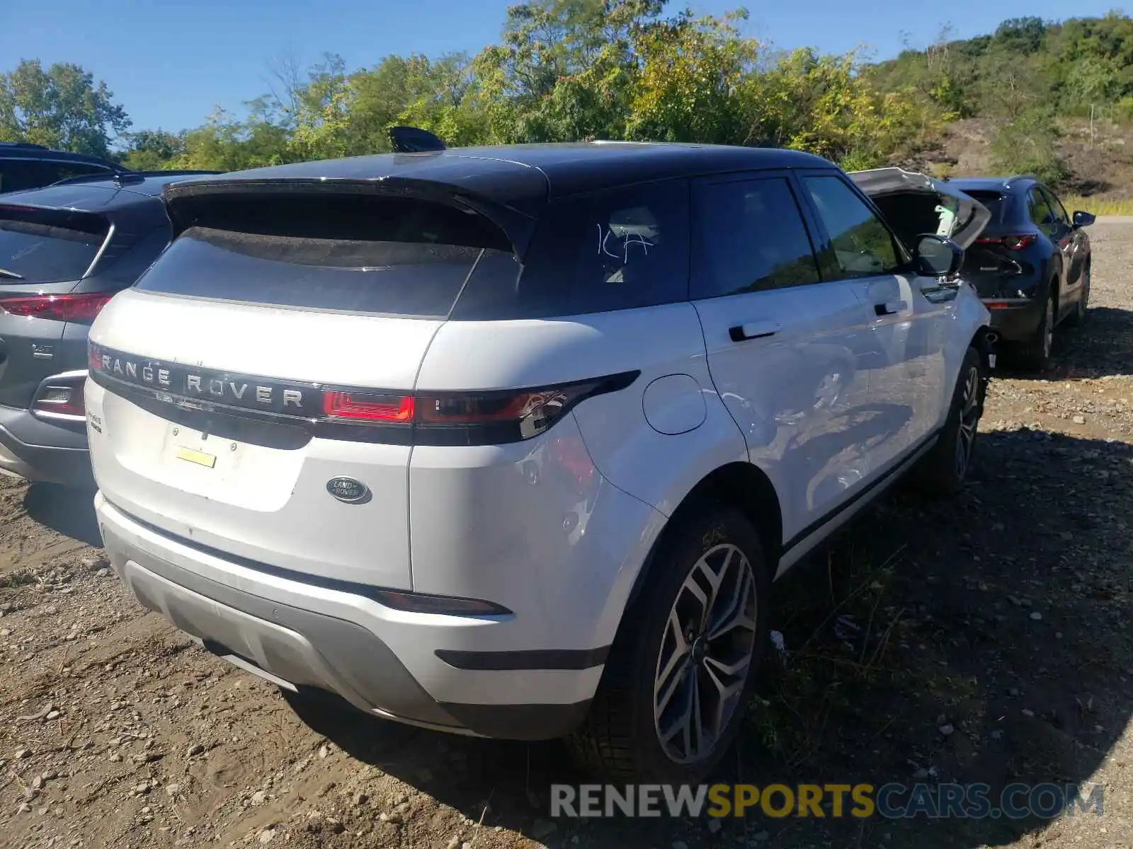 4 Photograph of a damaged car SALZP2FX8LH105662 LAND ROVER RANGEROVER 2020