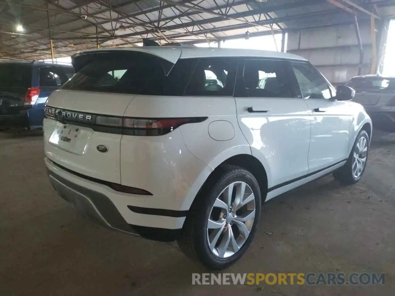 4 Photograph of a damaged car SALZP2FXXLH077749 LAND ROVER RANGEROVER 2020