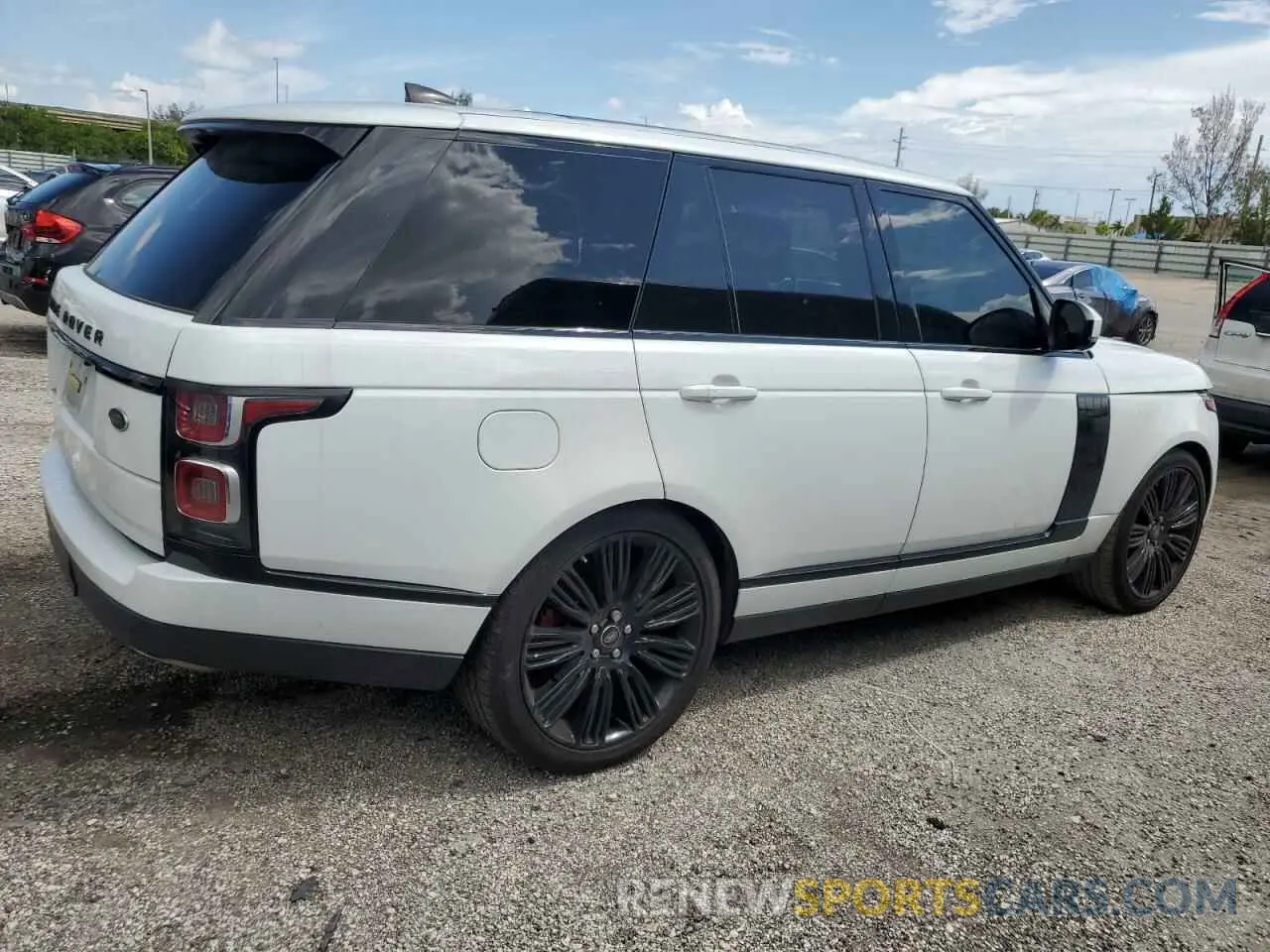 3 Photograph of a damaged car SALGR2SUXMA427503 LAND ROVER RANGEROVER 2021