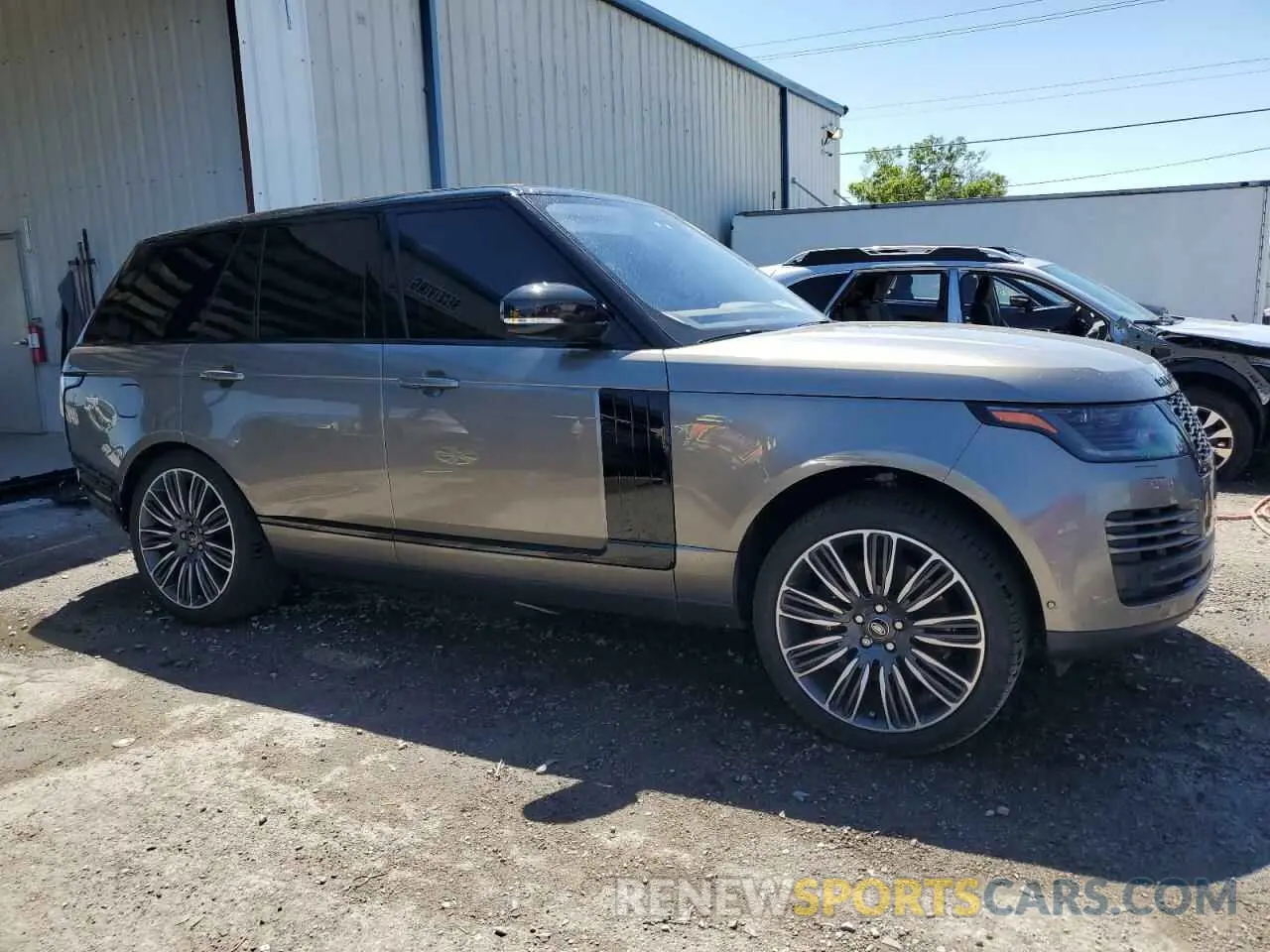 4 Photograph of a damaged car SALGS2RU1MA455989 LAND ROVER RANGEROVER 2021