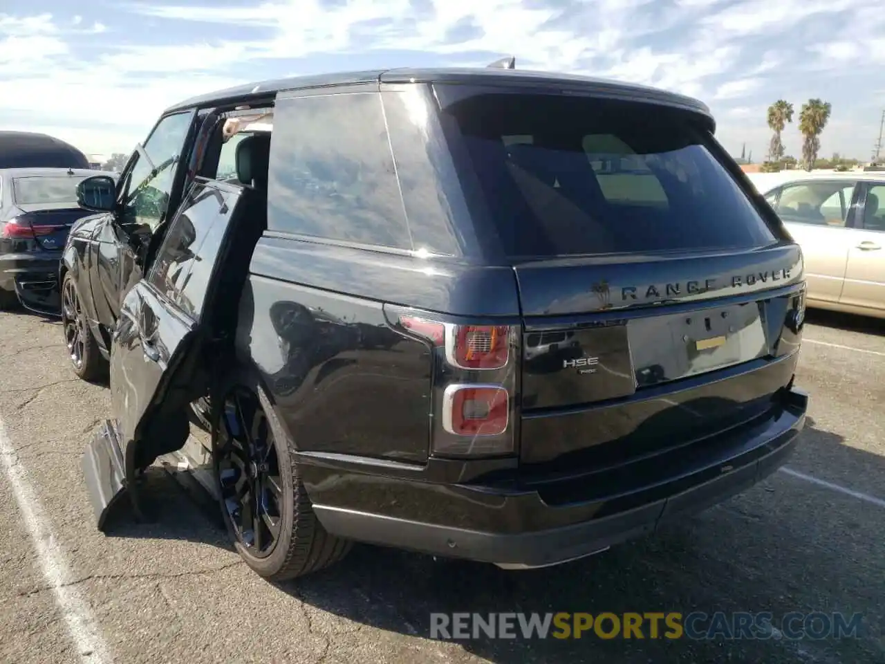 3 Photograph of a damaged car SALGS2RUXMA421808 LAND ROVER RANGEROVER 2021