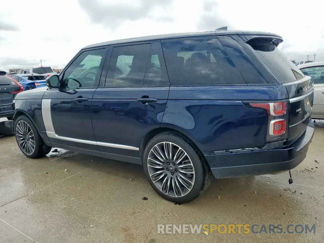 2 Photograph of a damaged car SALGS2SE2MA421028 LAND ROVER RANGEROVER 2021