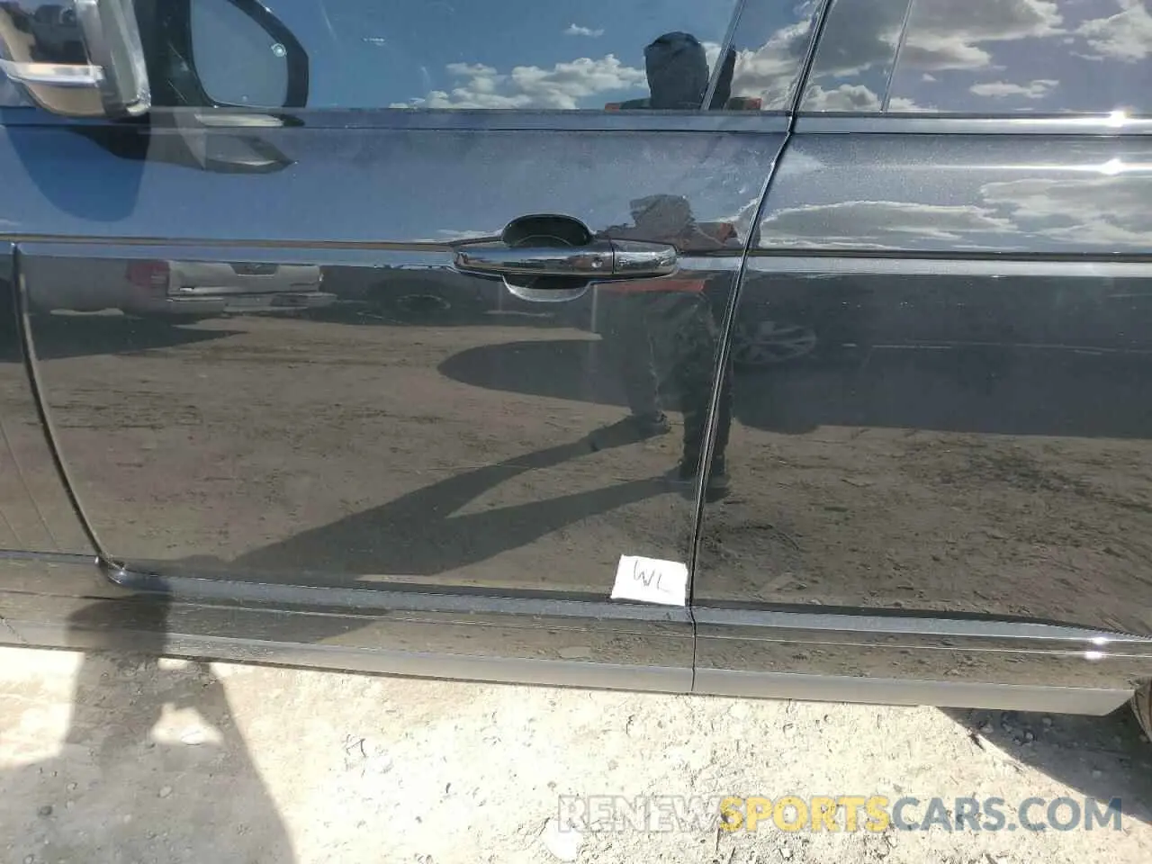13 Photograph of a damaged car SALGS2SE3MA442941 LAND ROVER RANGEROVER 2021