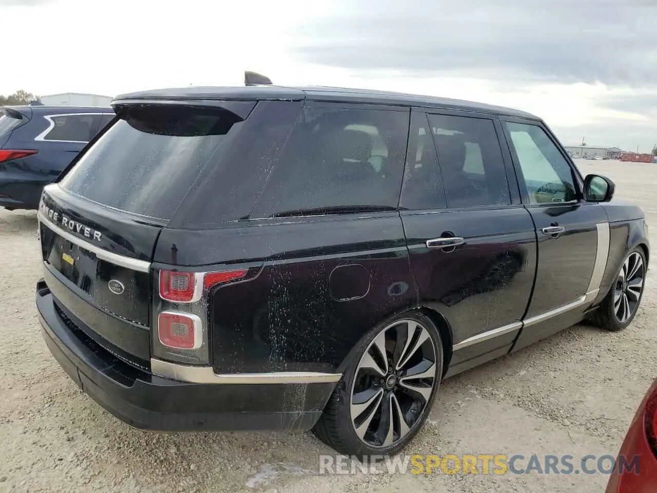 3 Photograph of a damaged car SALGU2SE4MA429206 LAND ROVER RANGEROVER 2021
