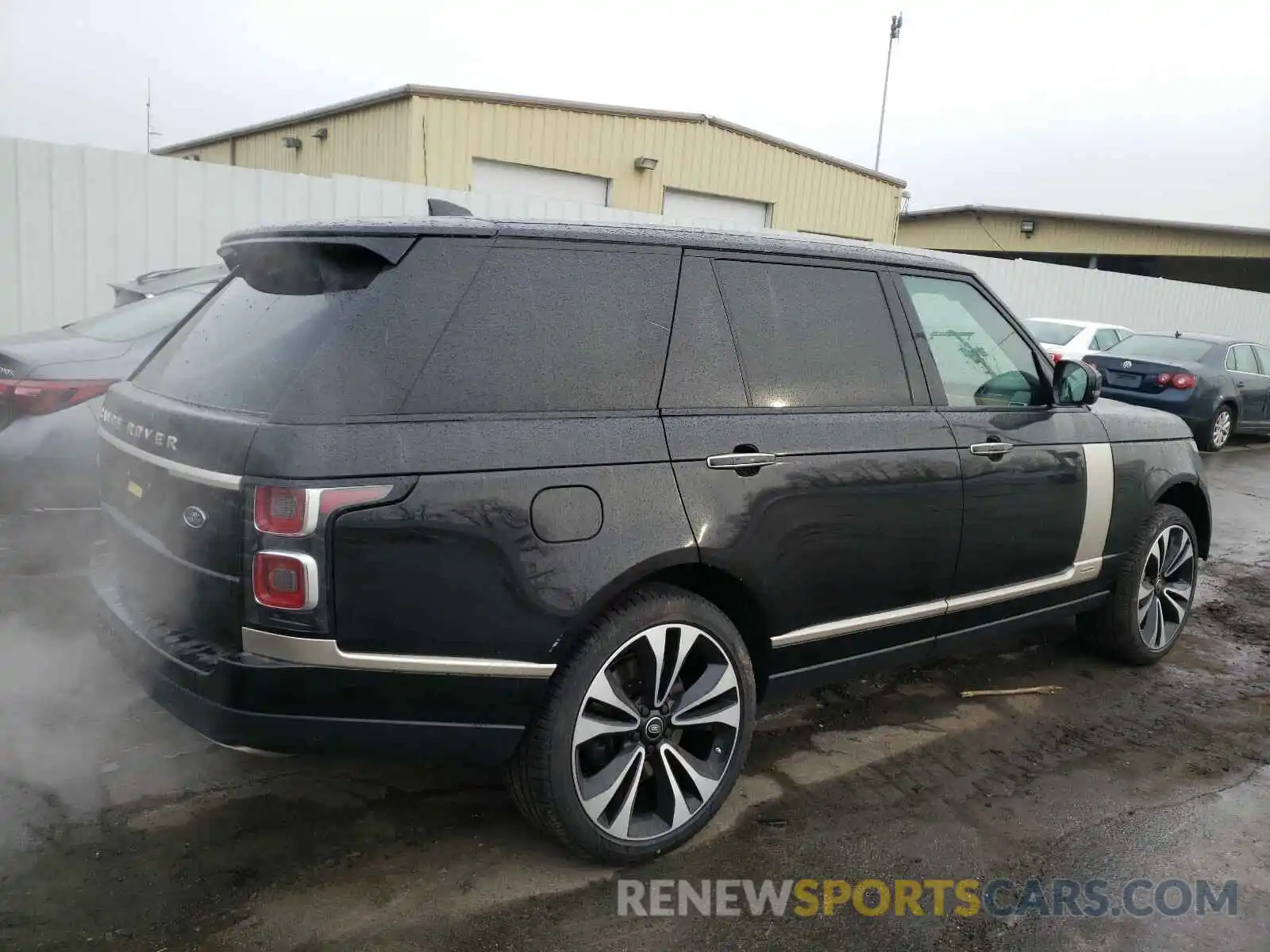 4 Photograph of a damaged car SALGU5SE7MA422879 LAND ROVER RANGEROVER 2021