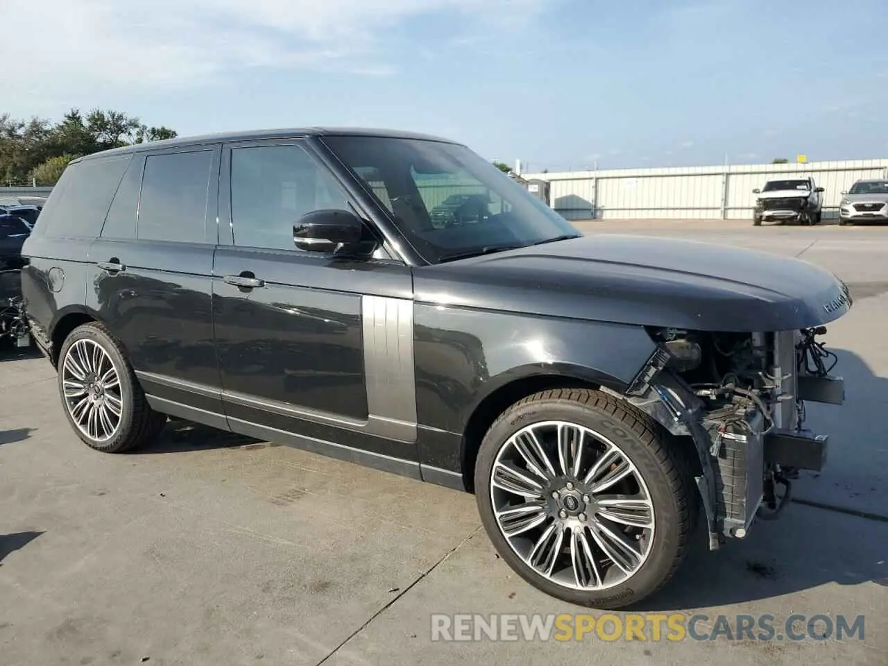 4 Photograph of a damaged car SALGV2SE3MA455227 LAND ROVER RANGEROVER 2021