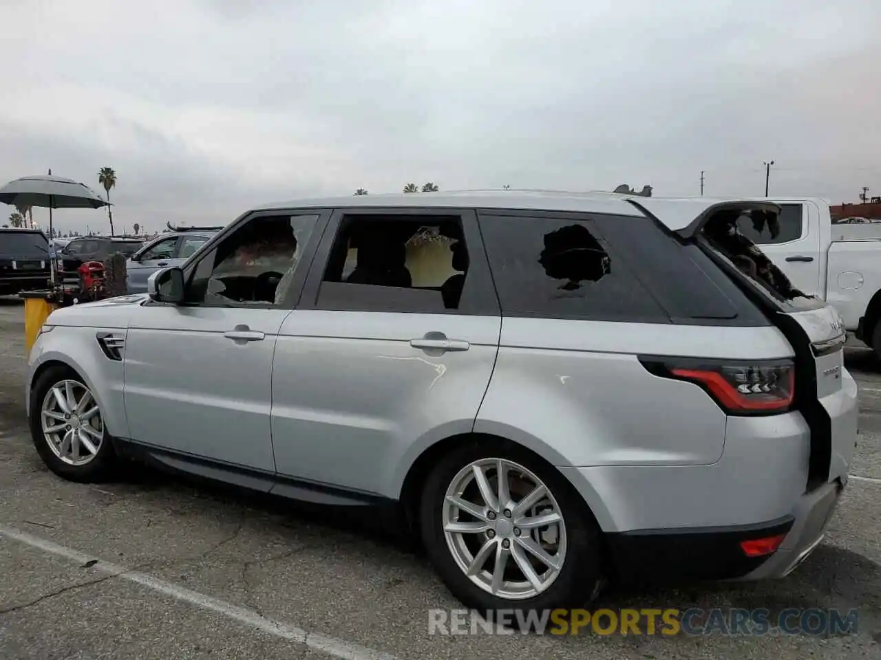 2 Photograph of a damaged car SALWG2SU0MA782729 LAND ROVER RANGEROVER 2021