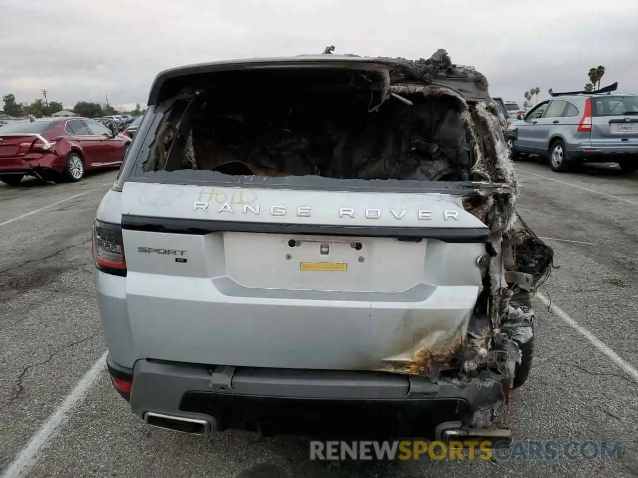 6 Photograph of a damaged car SALWG2SU0MA782729 LAND ROVER RANGEROVER 2021