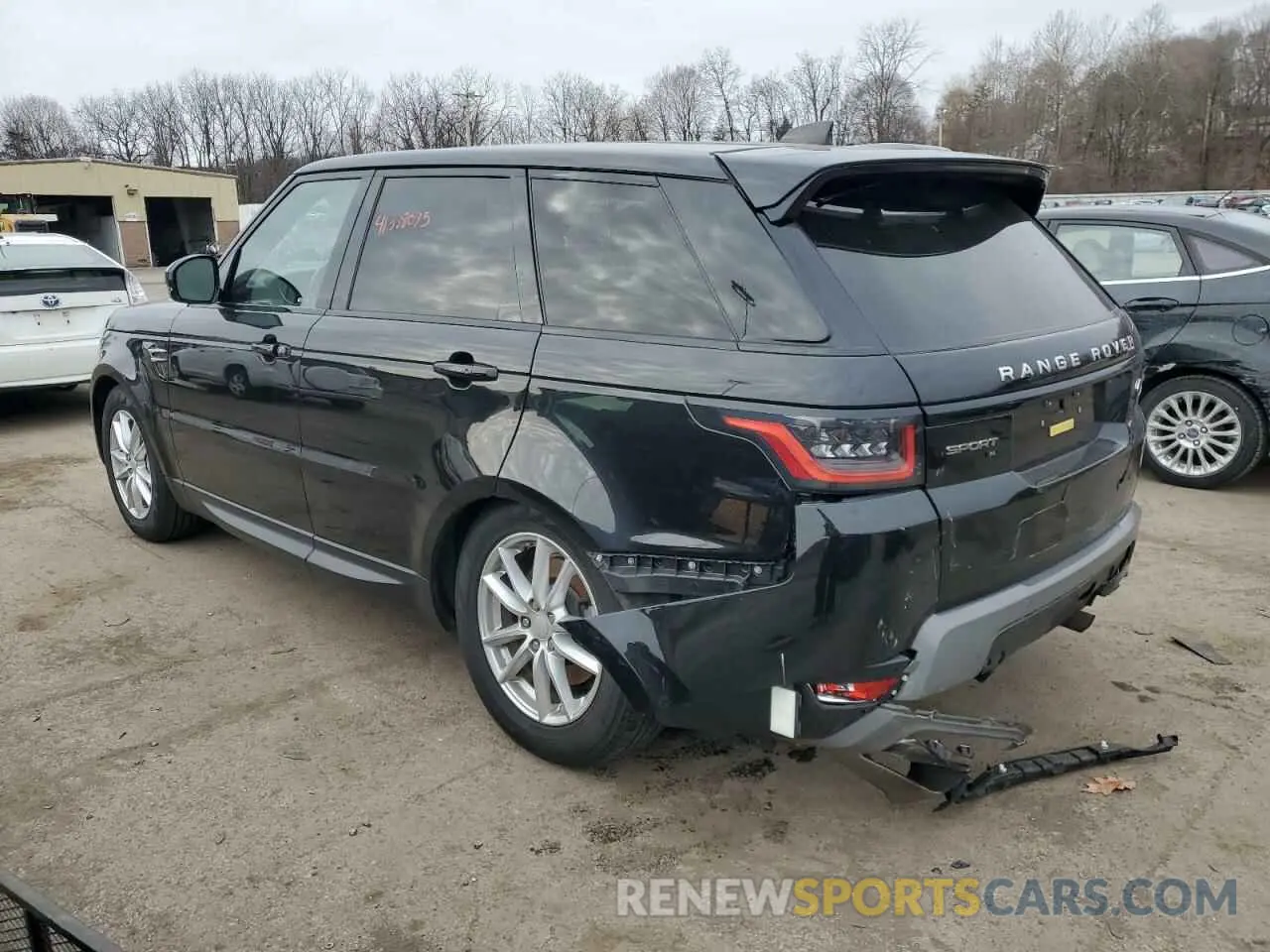 2 Photograph of a damaged car SALWG2SU7MA777169 LAND ROVER RANGEROVER 2021