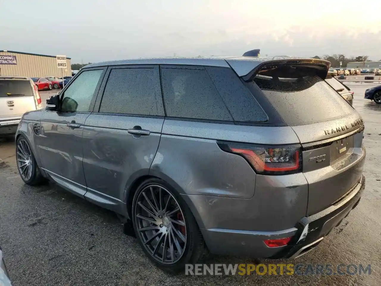 2 Photograph of a damaged car SALWR2SE2MA756233 LAND ROVER RANGEROVER 2021