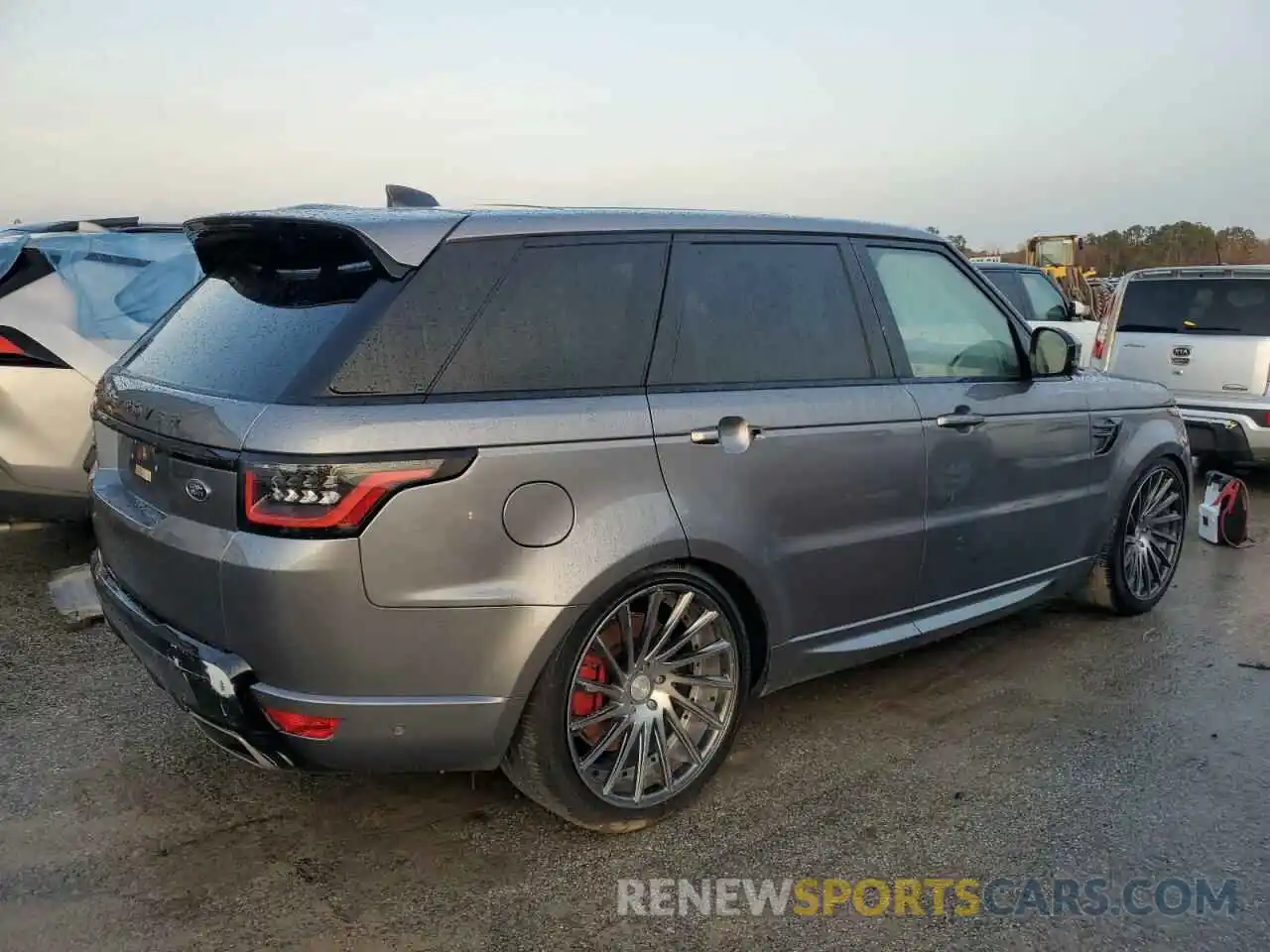 3 Photograph of a damaged car SALWR2SE2MA756233 LAND ROVER RANGEROVER 2021