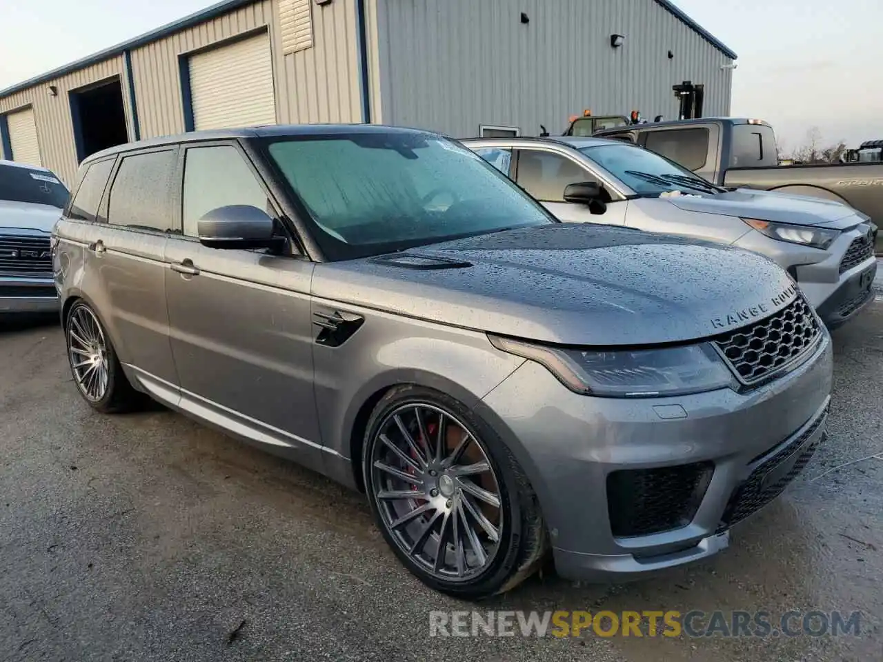 4 Photograph of a damaged car SALWR2SE2MA756233 LAND ROVER RANGEROVER 2021