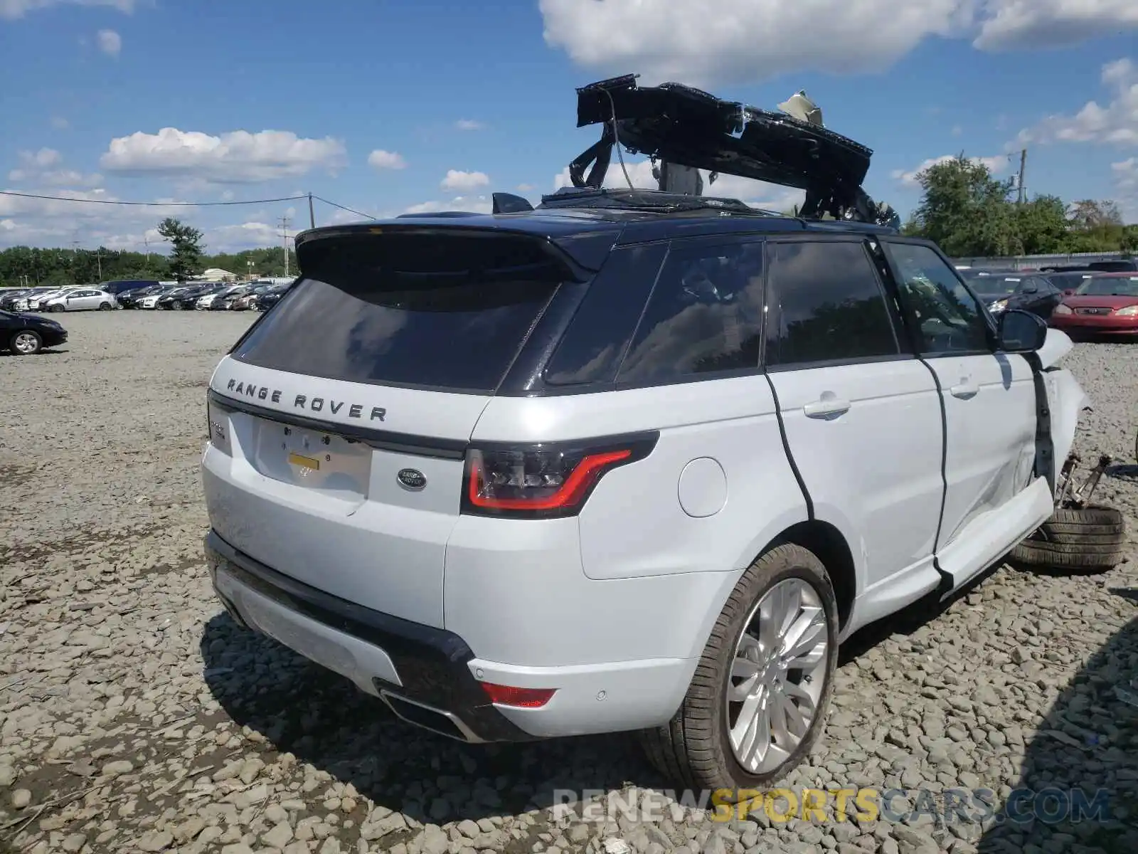 4 Photograph of a damaged car SALWR2SE3MA764020 LAND ROVER RANGEROVER 2021