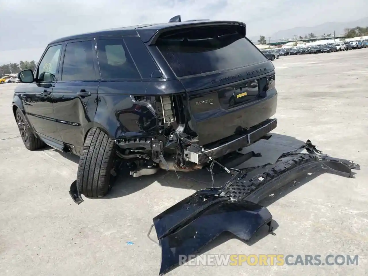 3 Photograph of a damaged car SALWR2SU9MA776020 LAND ROVER RANGEROVER 2021