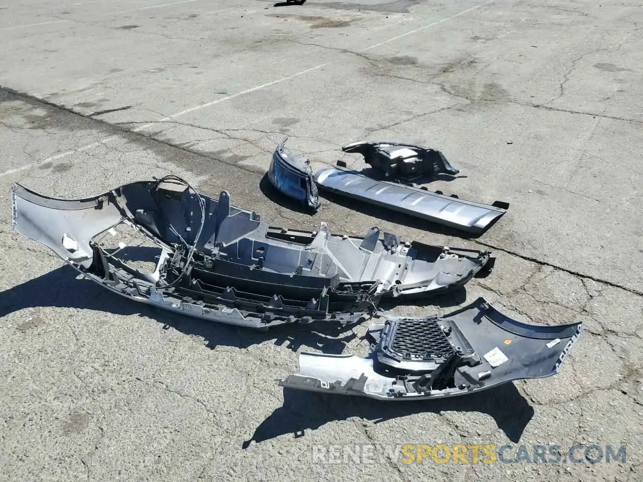 13 Photograph of a damaged car SALWR4RY8MA756877 LAND ROVER RANGEROVER 2021