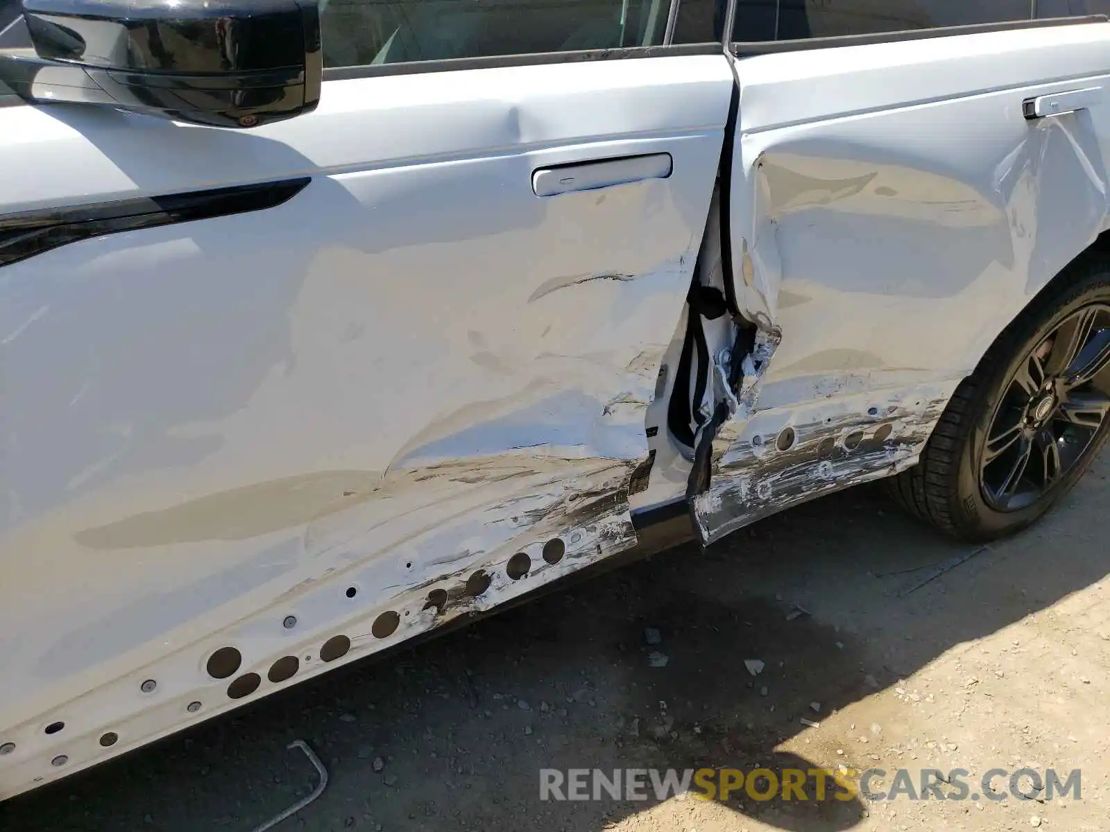 9 Photograph of a damaged car SALYJ2EX5MA308789 LAND ROVER RANGEROVER 2021