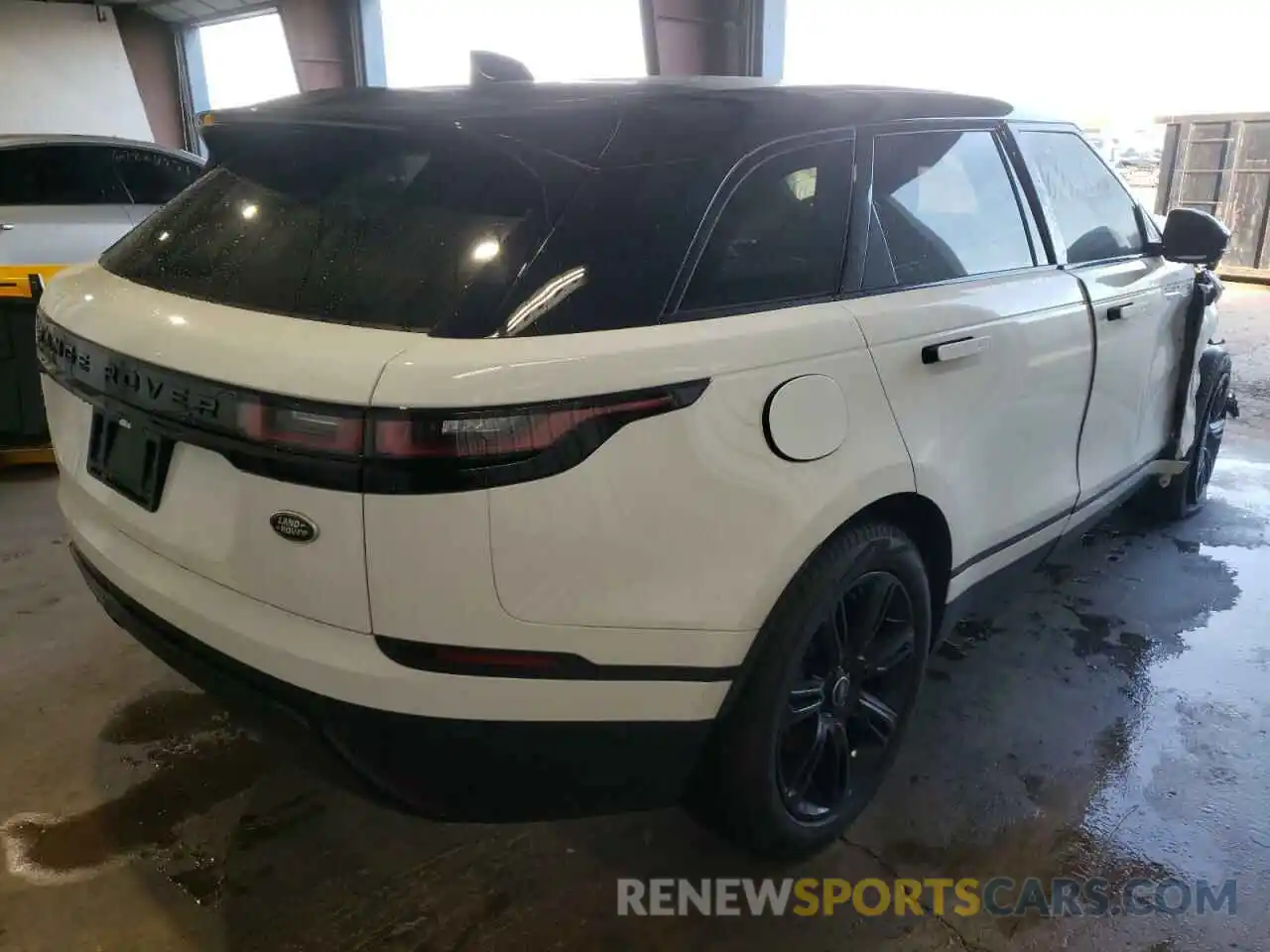 4 Photograph of a damaged car SALYJ2EX6MA317274 LAND ROVER RANGEROVER 2021