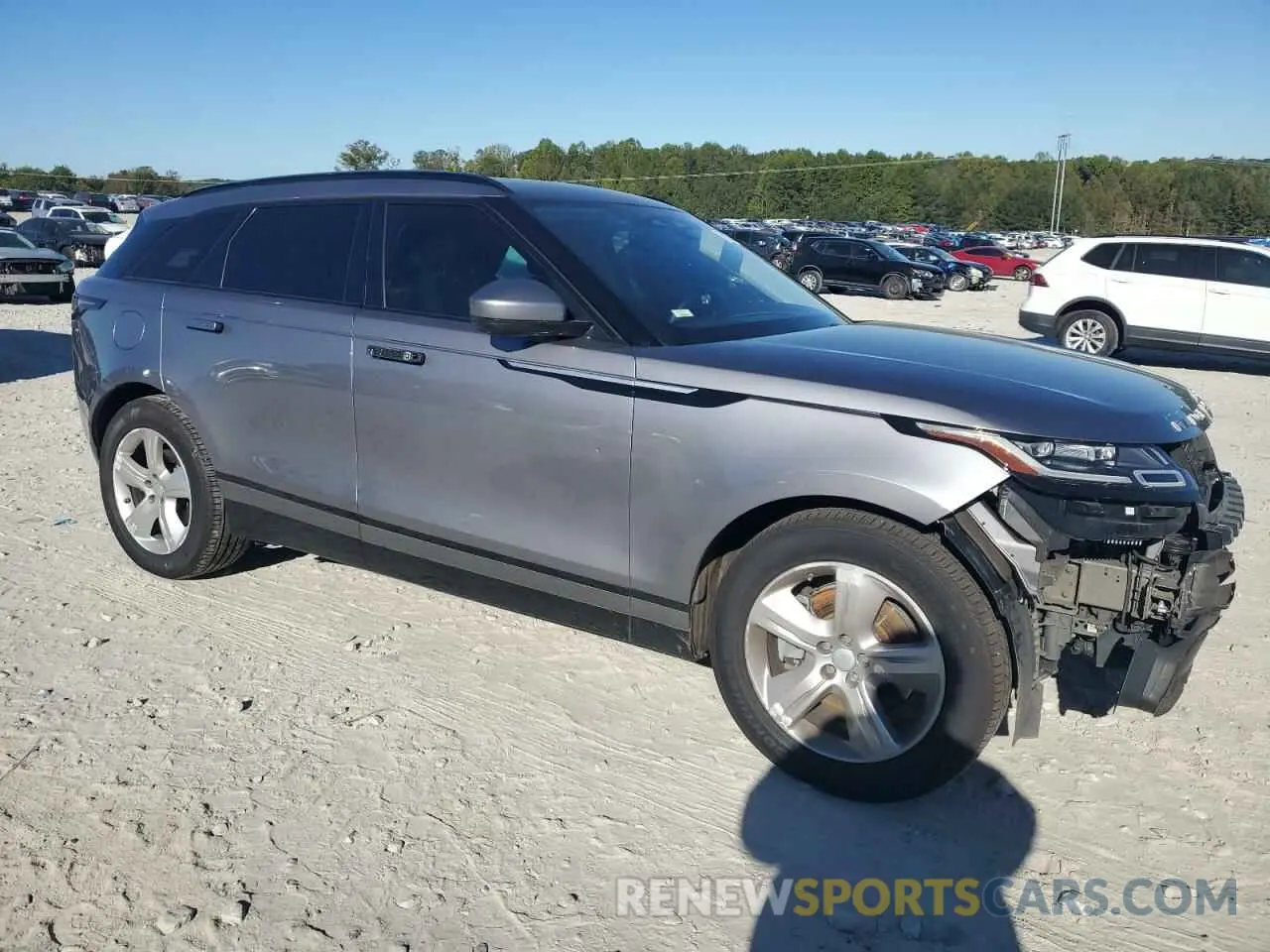 4 Photograph of a damaged car SALYJ2EXXMA306665 LAND ROVER RANGEROVER 2021