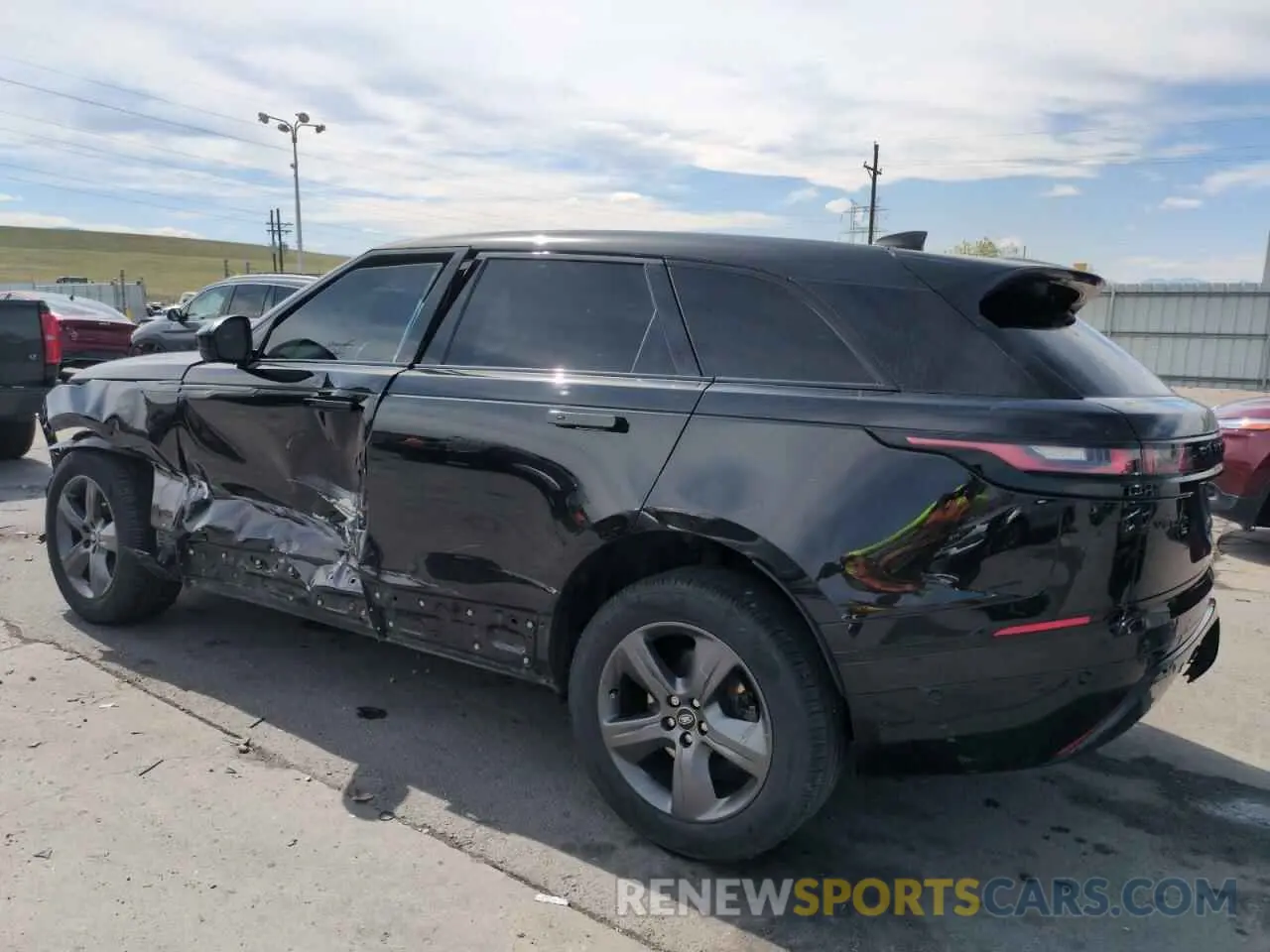 2 Photograph of a damaged car SALYT2EX0MA315255 LAND ROVER RANGEROVER 2021