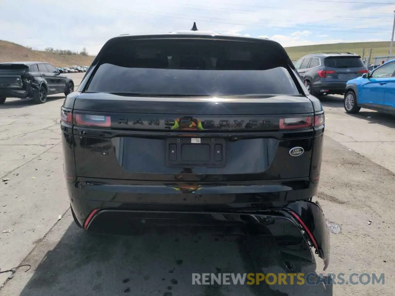 6 Photograph of a damaged car SALYT2EX0MA315255 LAND ROVER RANGEROVER 2021
