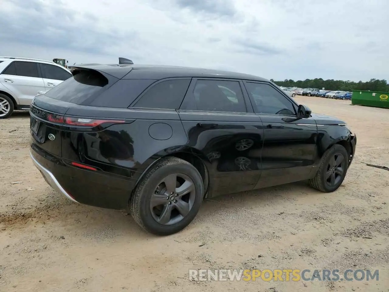 3 Photograph of a damaged car SALYT2EX1MA304183 LAND ROVER RANGEROVER 2021