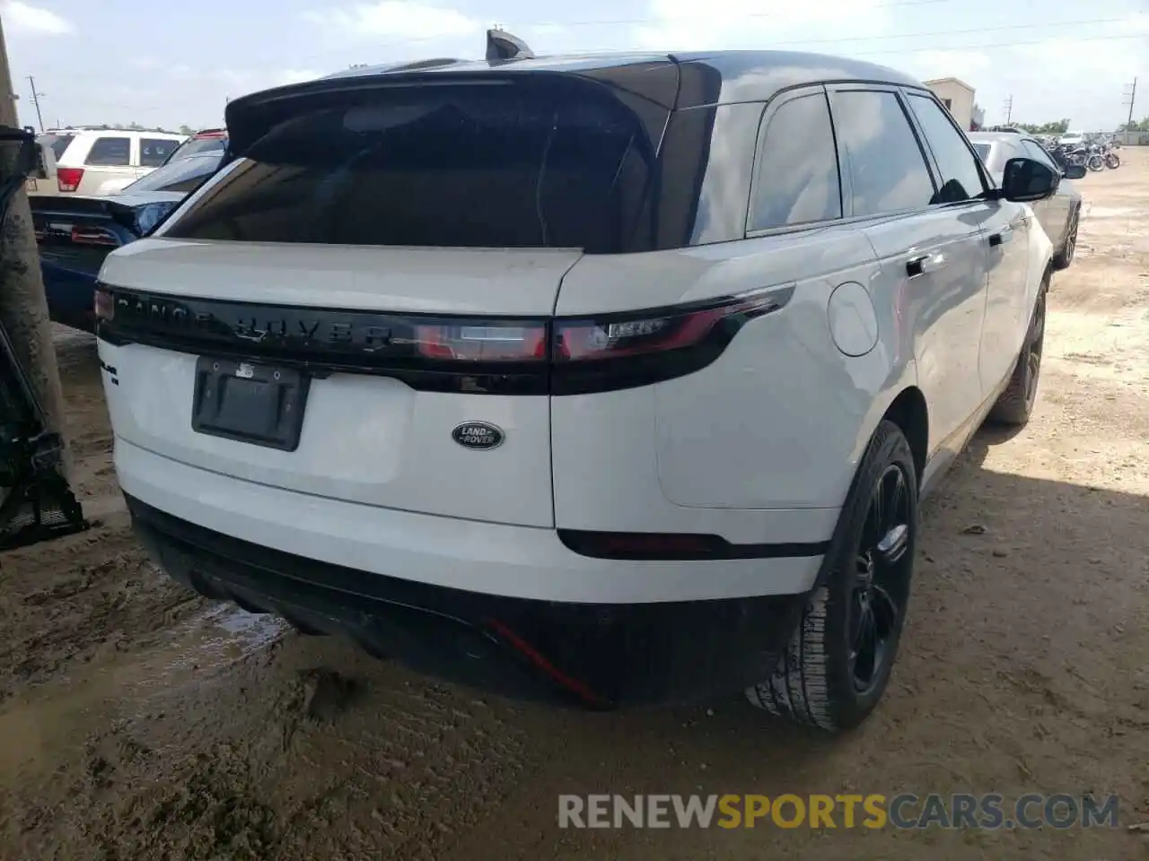 4 Photograph of a damaged car SALYT2EX2MA312552 LAND ROVER RANGEROVER 2021