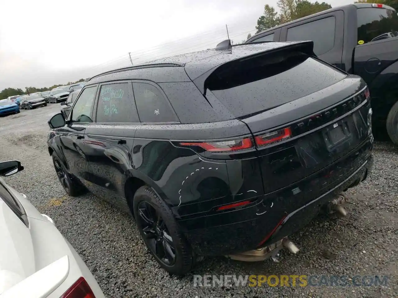 3 Photograph of a damaged car SALYT2EX2MA322787 LAND ROVER RANGEROVER 2021