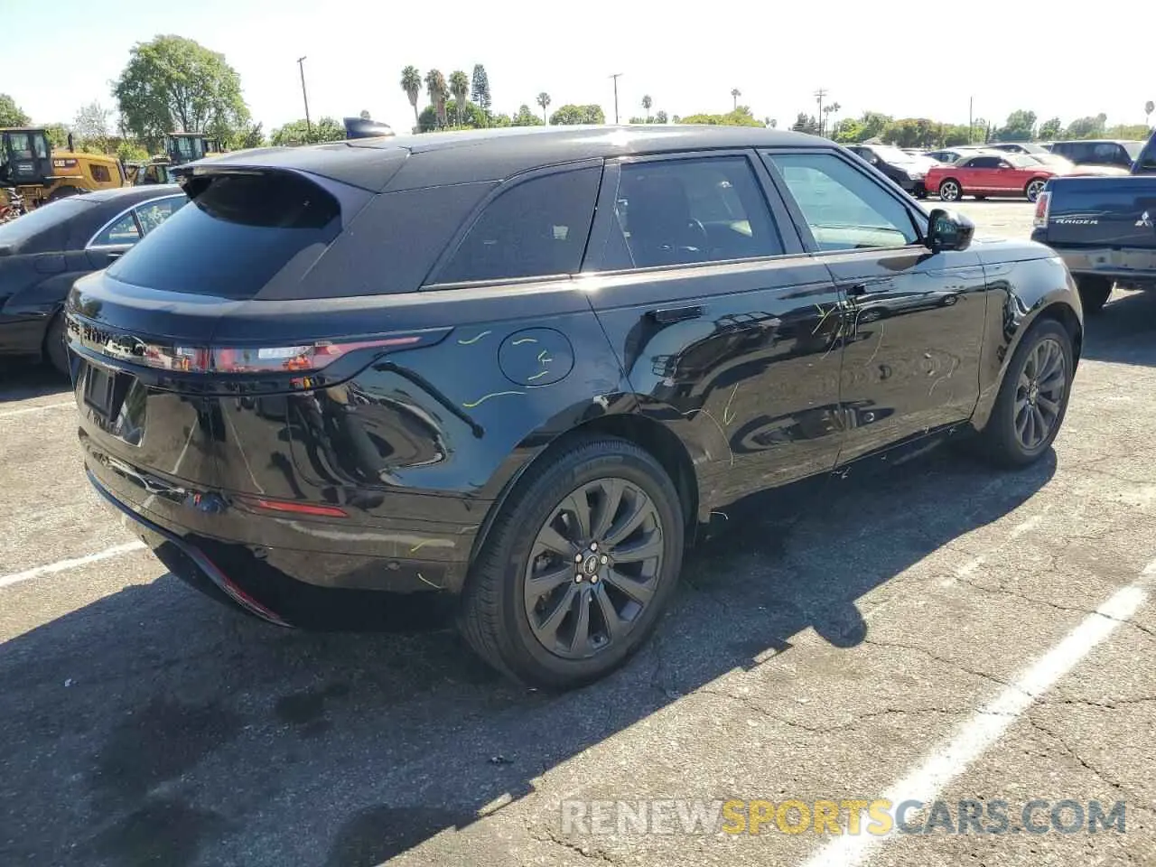 3 Photograph of a damaged car SALYT2EX3MA322717 LAND ROVER RANGEROVER 2021