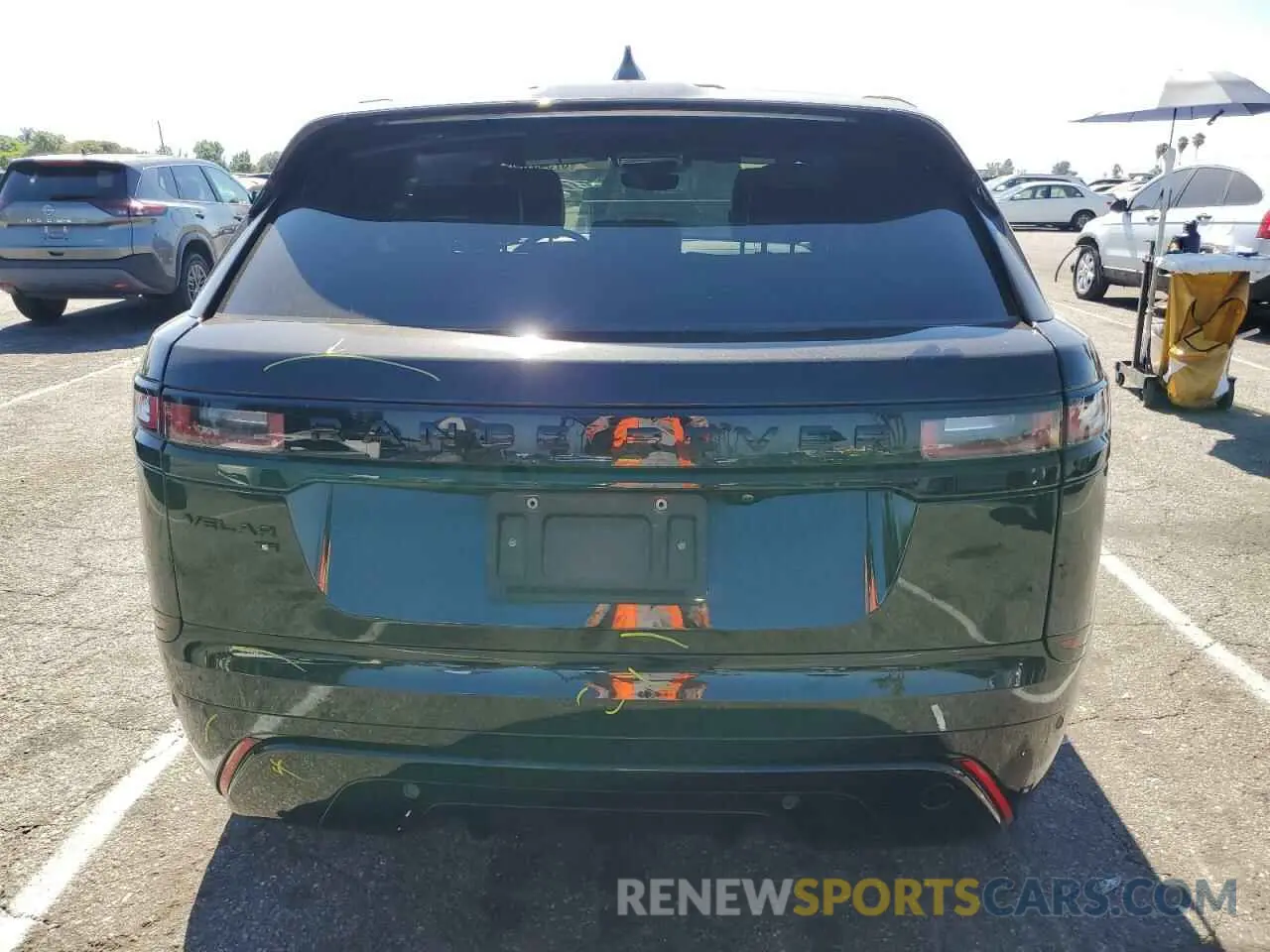 6 Photograph of a damaged car SALYT2EX3MA322717 LAND ROVER RANGEROVER 2021