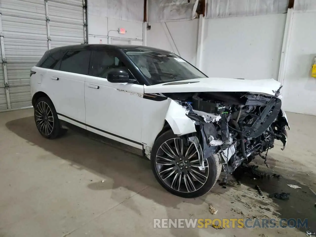 4 Photograph of a damaged car SALYT2EX4MA303206 LAND ROVER RANGEROVER 2021