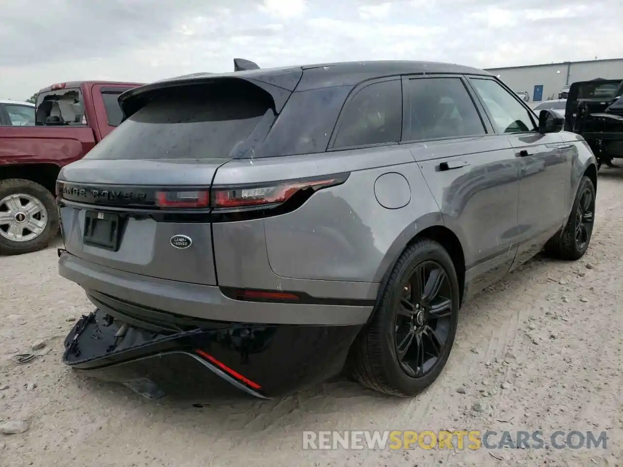 4 Photograph of a damaged car SALYT2EX5MA307488 LAND ROVER RANGEROVER 2021