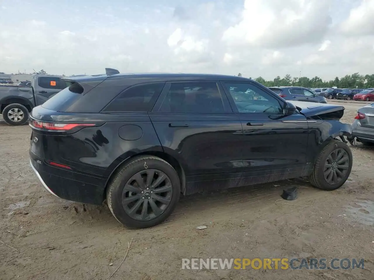 3 Photograph of a damaged car SALYT2EX5MA311136 LAND ROVER RANGEROVER 2021