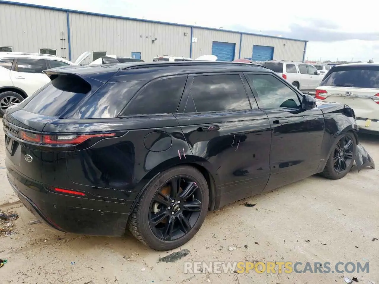 3 Photograph of a damaged car SALYT2EX8MA314161 LAND ROVER RANGEROVER 2021