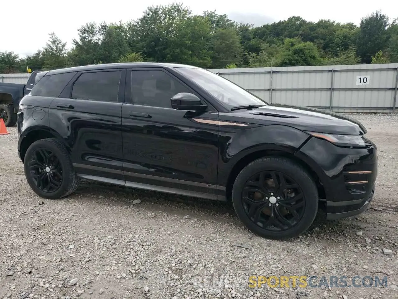 4 Photograph of a damaged car SALZL2FX3MH122754 LAND ROVER RANGEROVER 2021