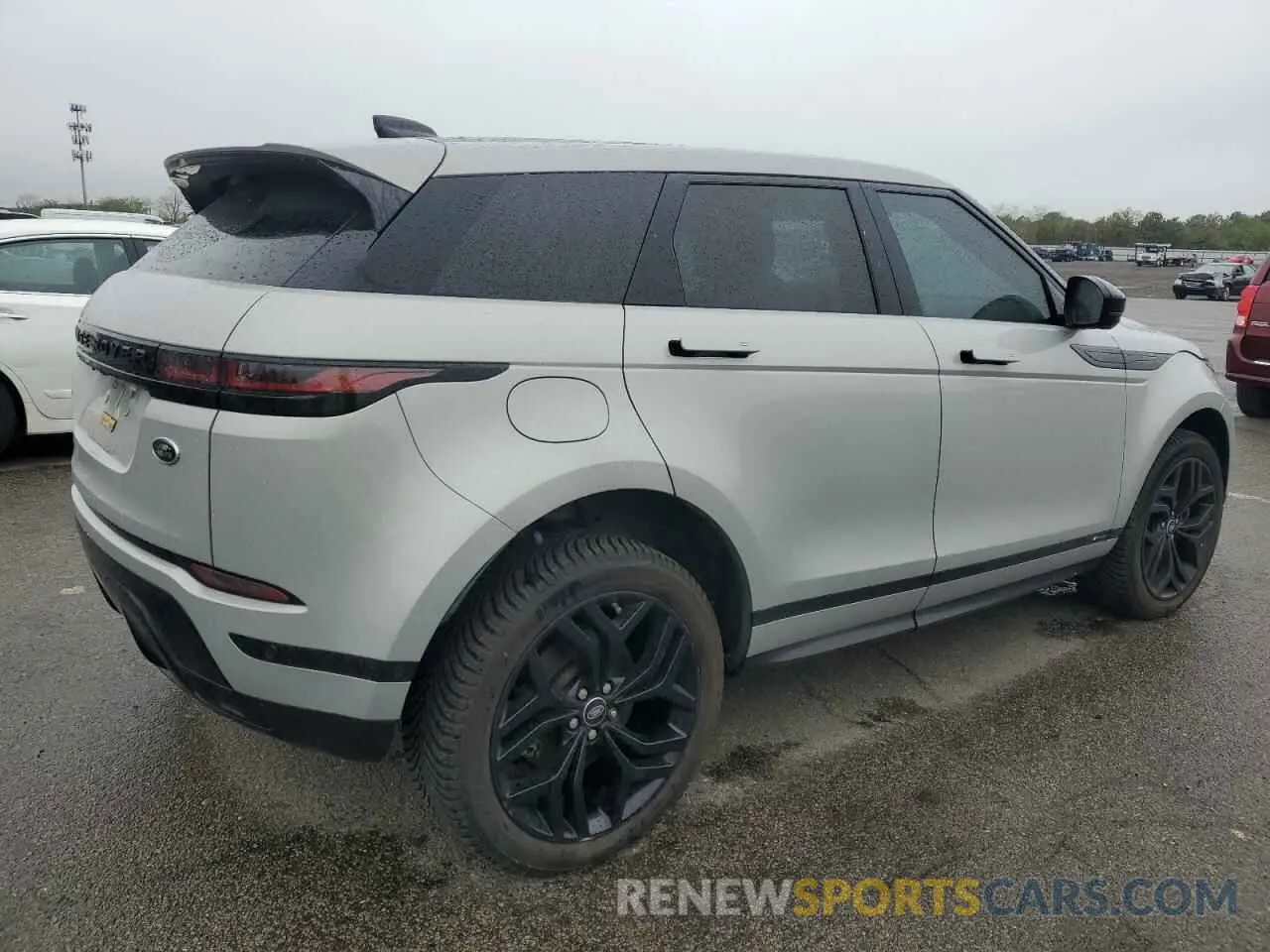 3 Photograph of a damaged car SALZL2FX6MH123882 LAND ROVER RANGEROVER 2021
