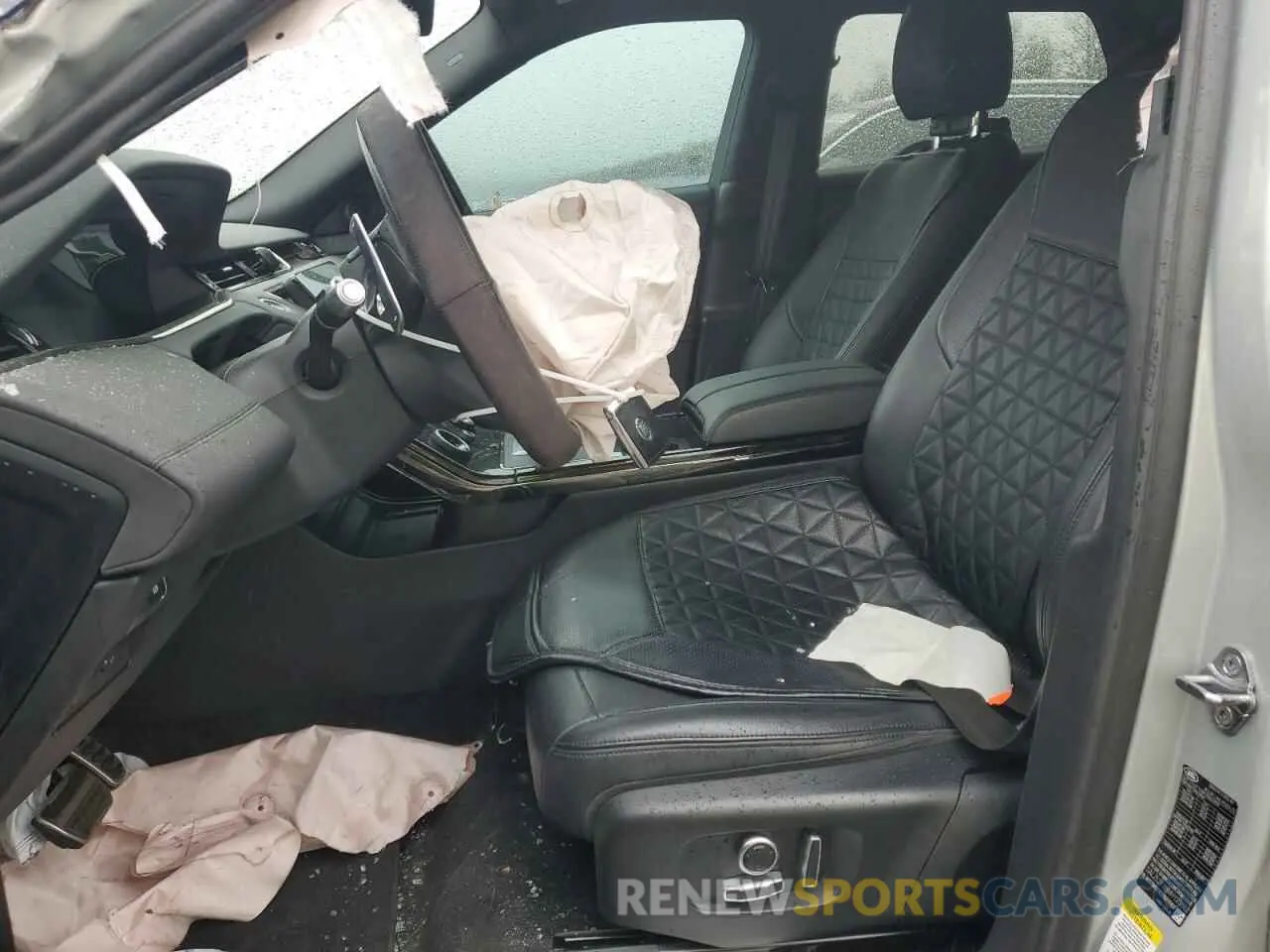 7 Photograph of a damaged car SALZL2FX6MH123882 LAND ROVER RANGEROVER 2021