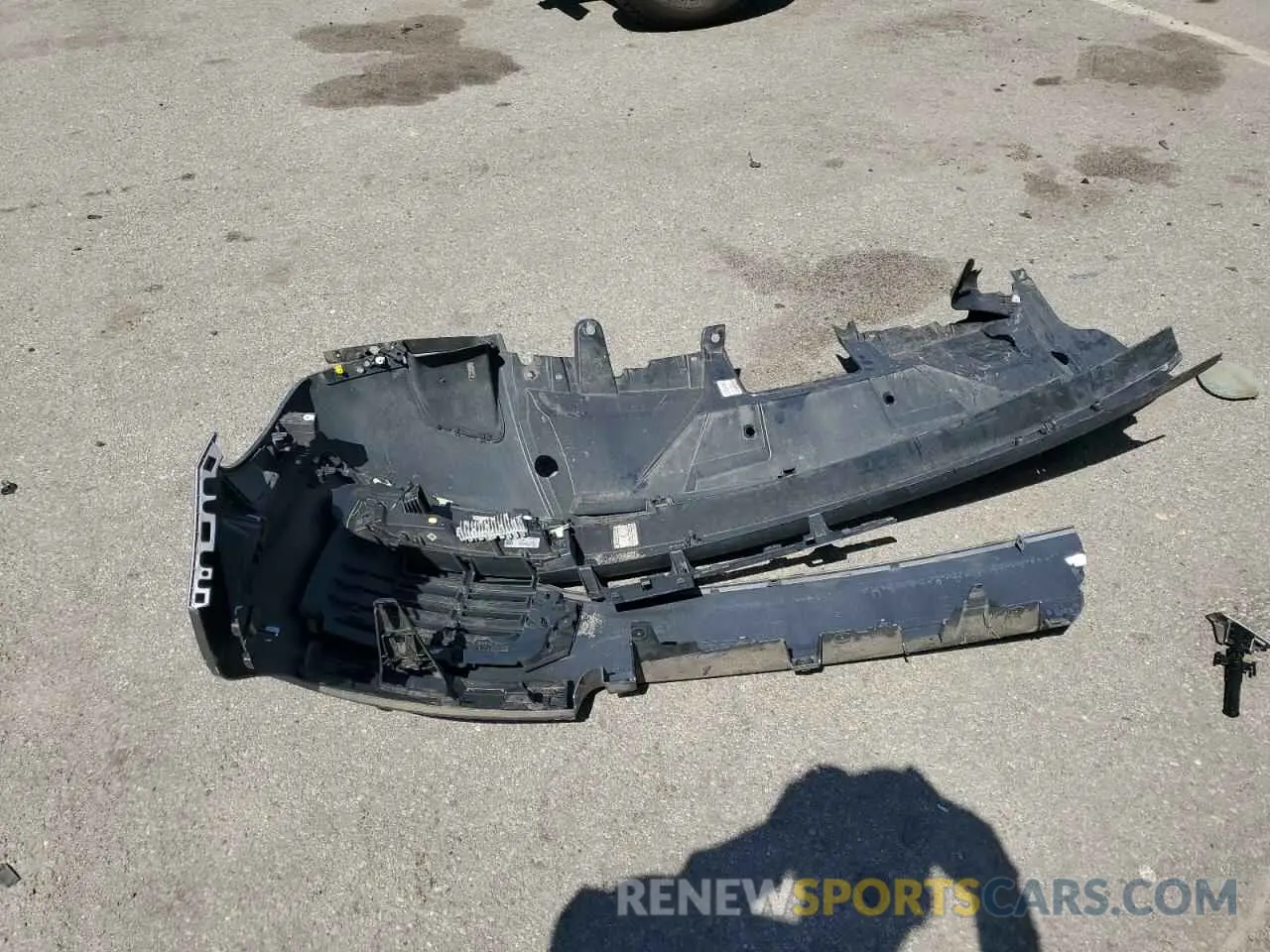 13 Photograph of a damaged car SALGS2RU0NA460358 LAND ROVER RANGEROVER 2022