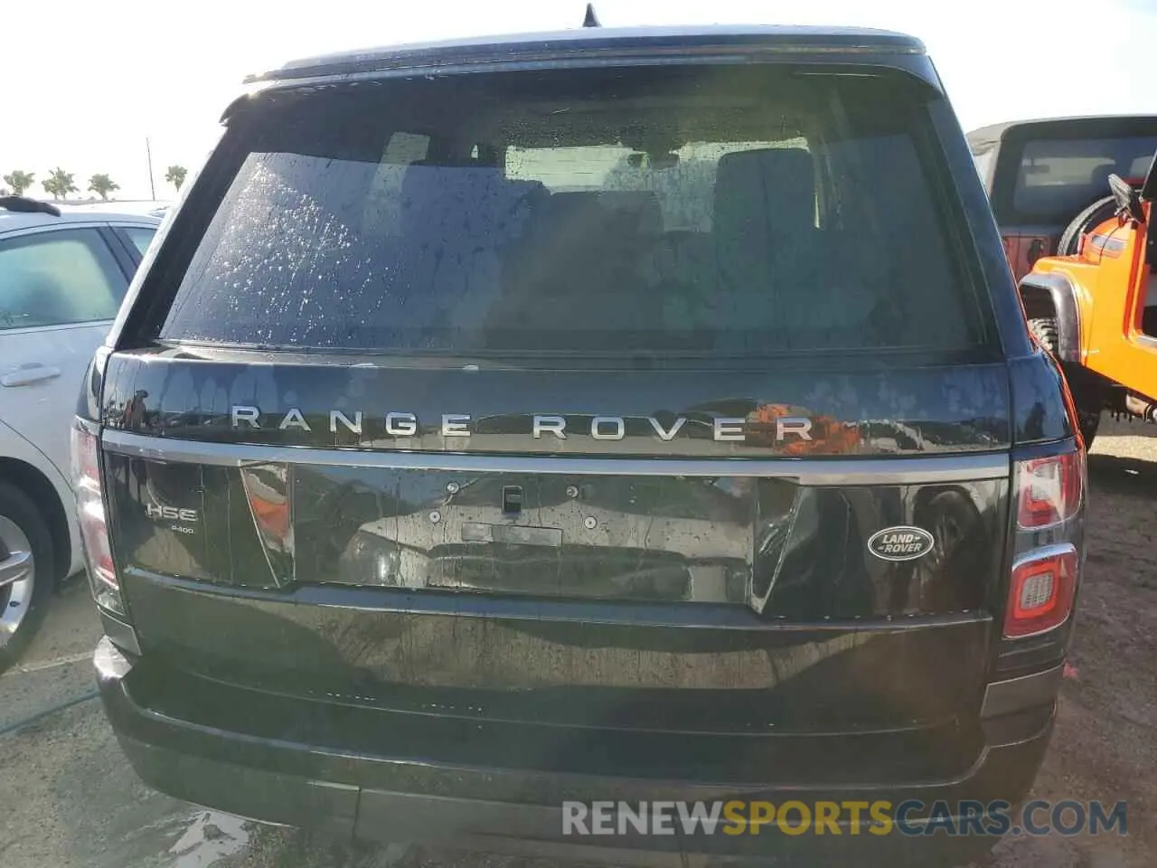 6 Photograph of a damaged car SALGS2RU9NA462500 LAND ROVER RANGEROVER 2022