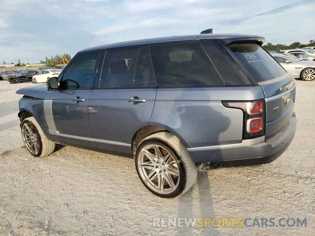 2 Photograph of a damaged car SALGS2SE5NA461072 LAND ROVER RANGEROVER 2022