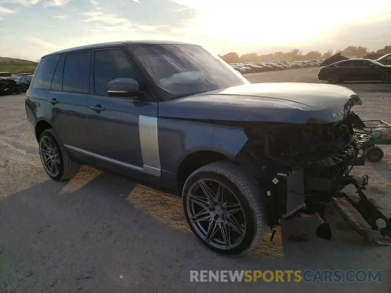 4 Photograph of a damaged car SALGS2SE5NA461072 LAND ROVER RANGEROVER 2022