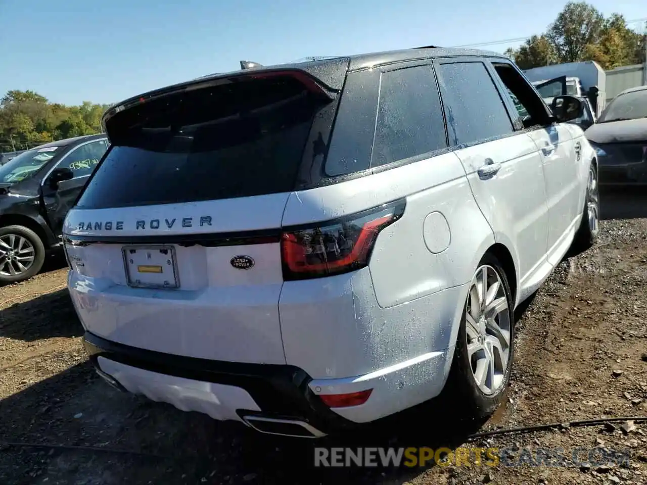 4 Photograph of a damaged car SALWR2SE6NA221214 LAND ROVER RANGEROVER 2022