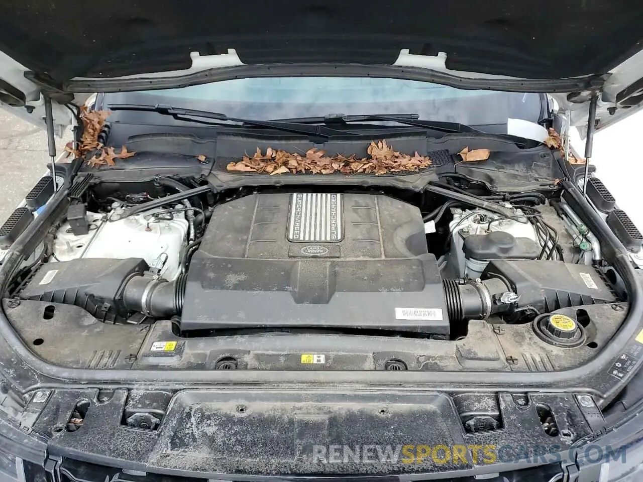 12 Photograph of a damaged car SALWR2SE9NA207923 LAND ROVER RANGEROVER 2022