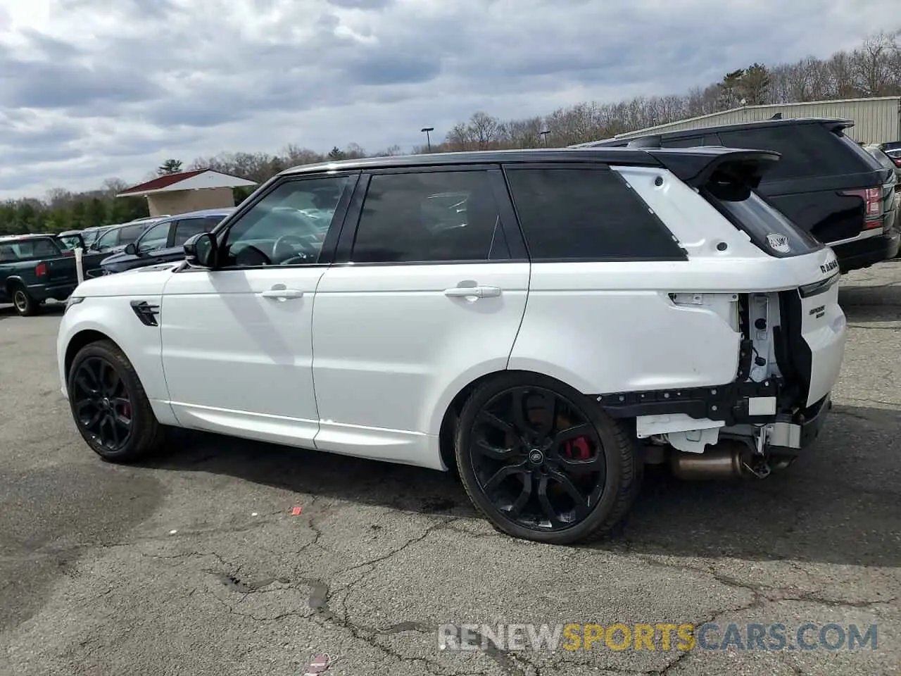 2 Photograph of a damaged car SALWR2SE9NA207923 LAND ROVER RANGEROVER 2022