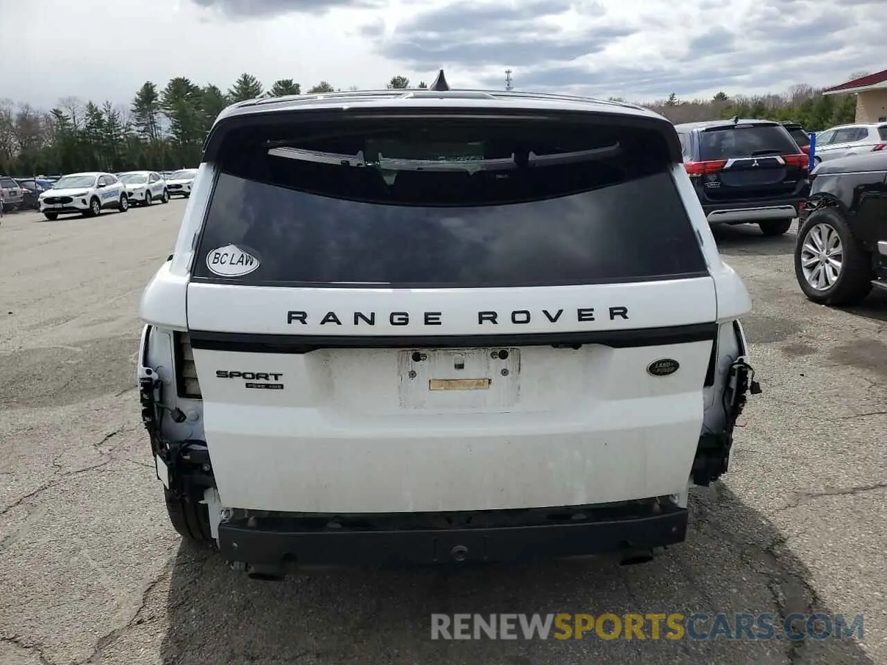 6 Photograph of a damaged car SALWR2SE9NA207923 LAND ROVER RANGEROVER 2022